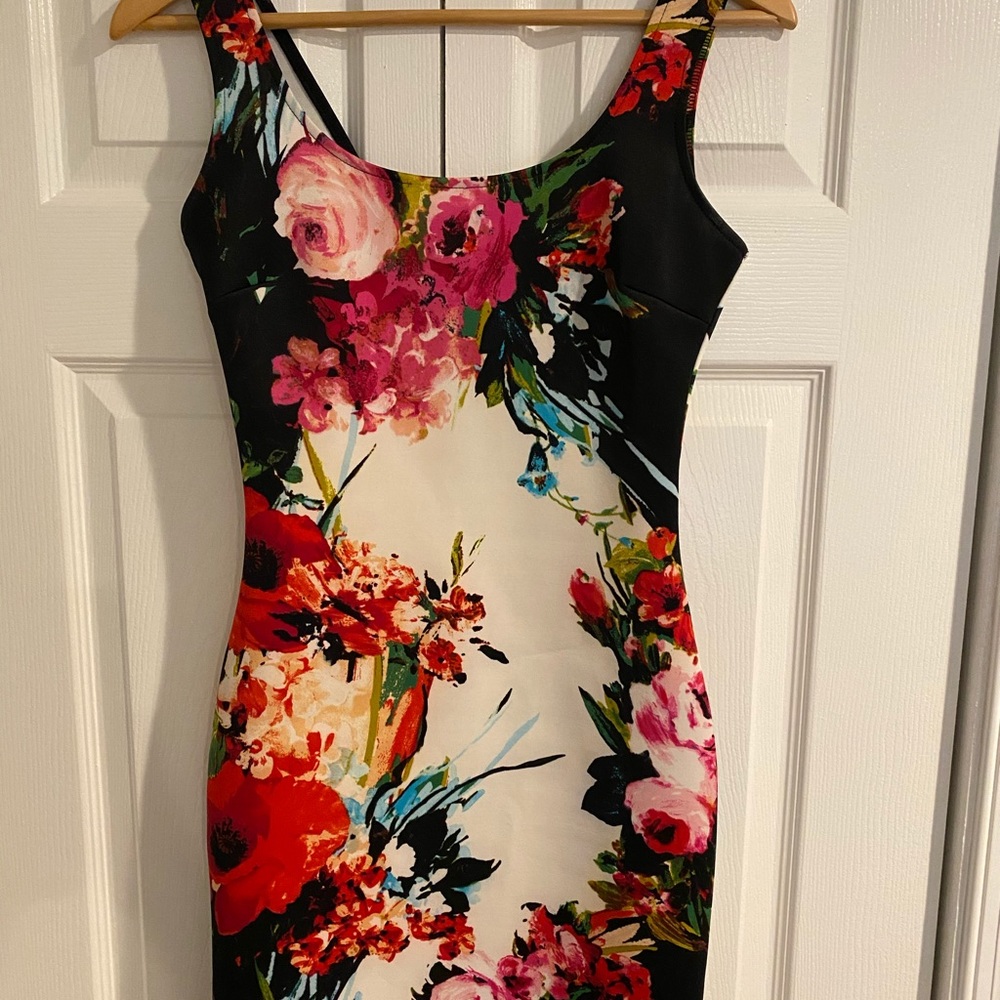 Mini body con dress